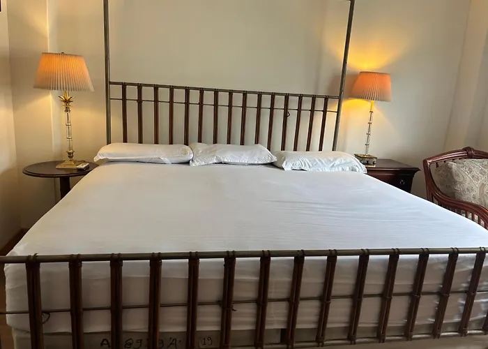 Auroma Guest house *