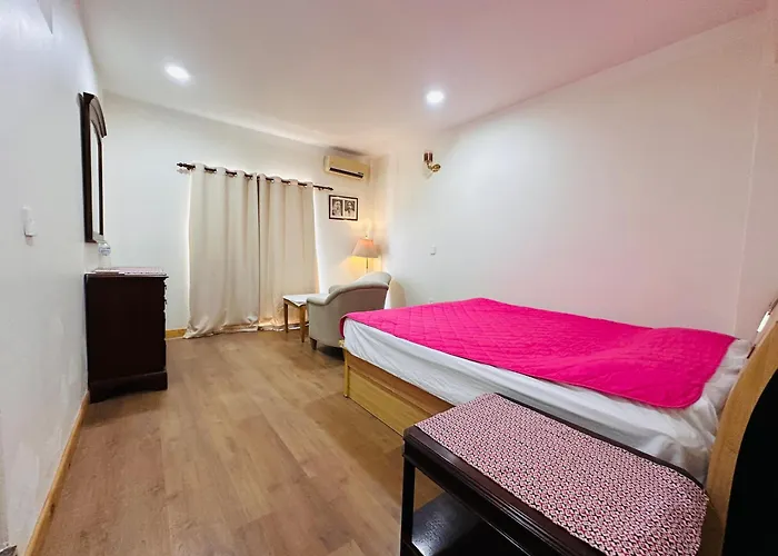 Auroma Guest house